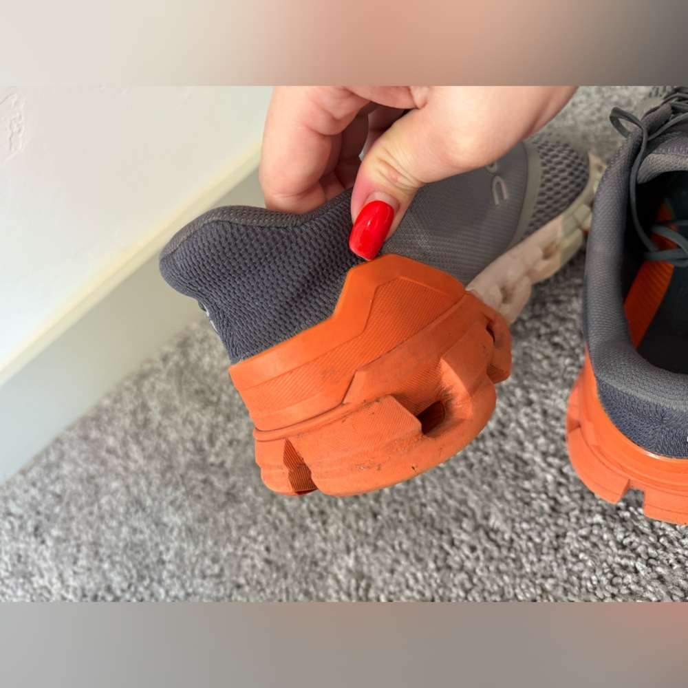 On Cloud Running Men's Cloudflyer- Fossil / Flame - image 8